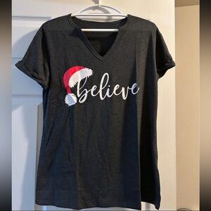 Gray 'Believe' T-Shirt with Santa Hat